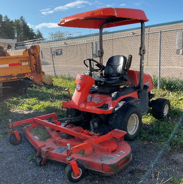 2007 Kubota F3680 with 72 inch Side Discharge Mower Deck